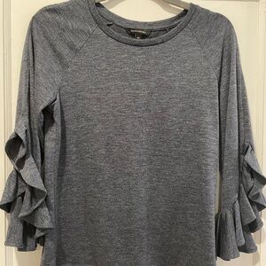 Banana Republic Gray Ruffled 3/4 Sleeve Blouse